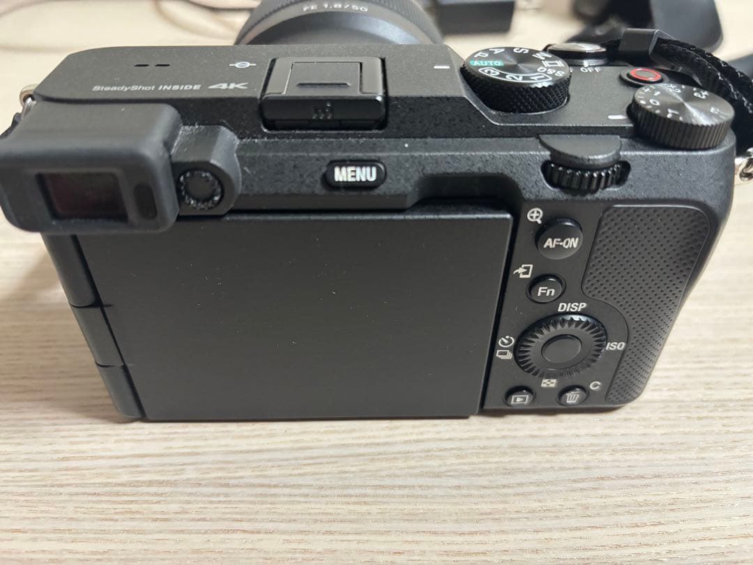 【美品】SONY α7c ブラックミラーレス一眼カメラ➕FE1.8/50レンズ付