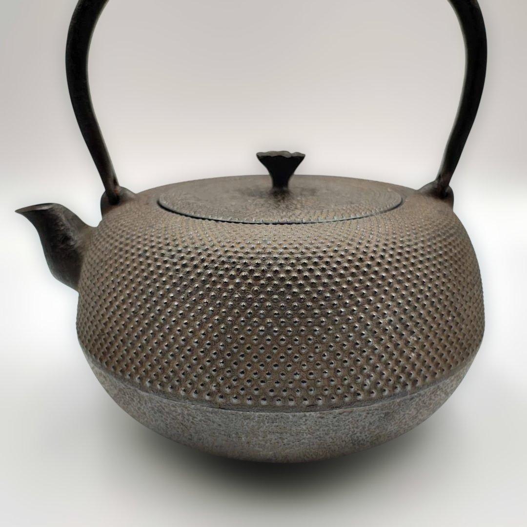 ☆清茂作☆南部鉄器☆鉄瓶☆急須型☆アラレ紋☆伝統工芸品☆煎茶道具☆