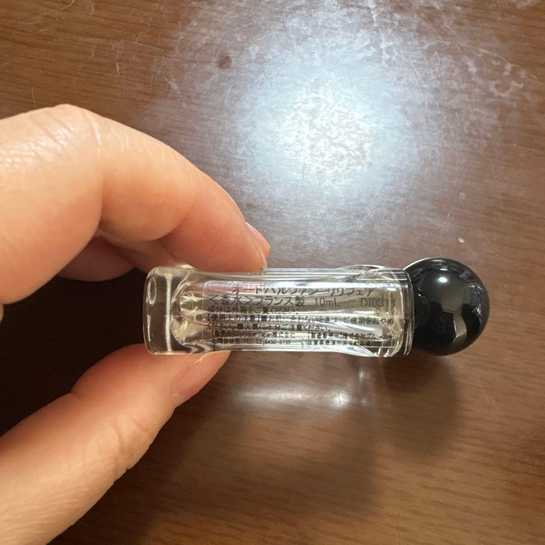 【最終値下げ】diptyque リリフェア 10ml 香水