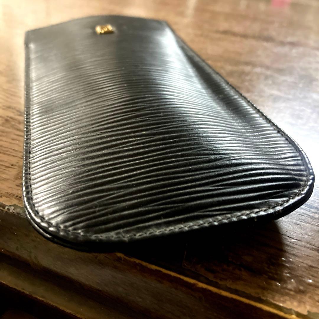 FENDI フェンディ メガネケース★FFマーク，ロゴ、NO.刻印あり、黒