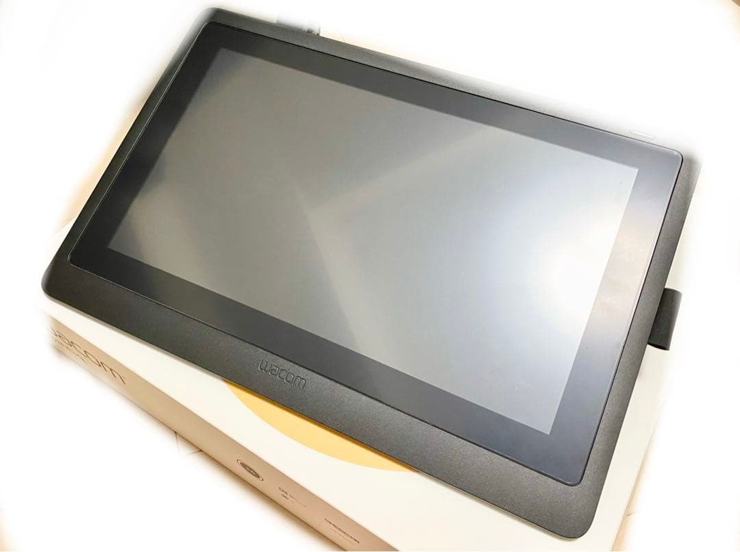 液タブ・ペンタブ wacom Cintiq16