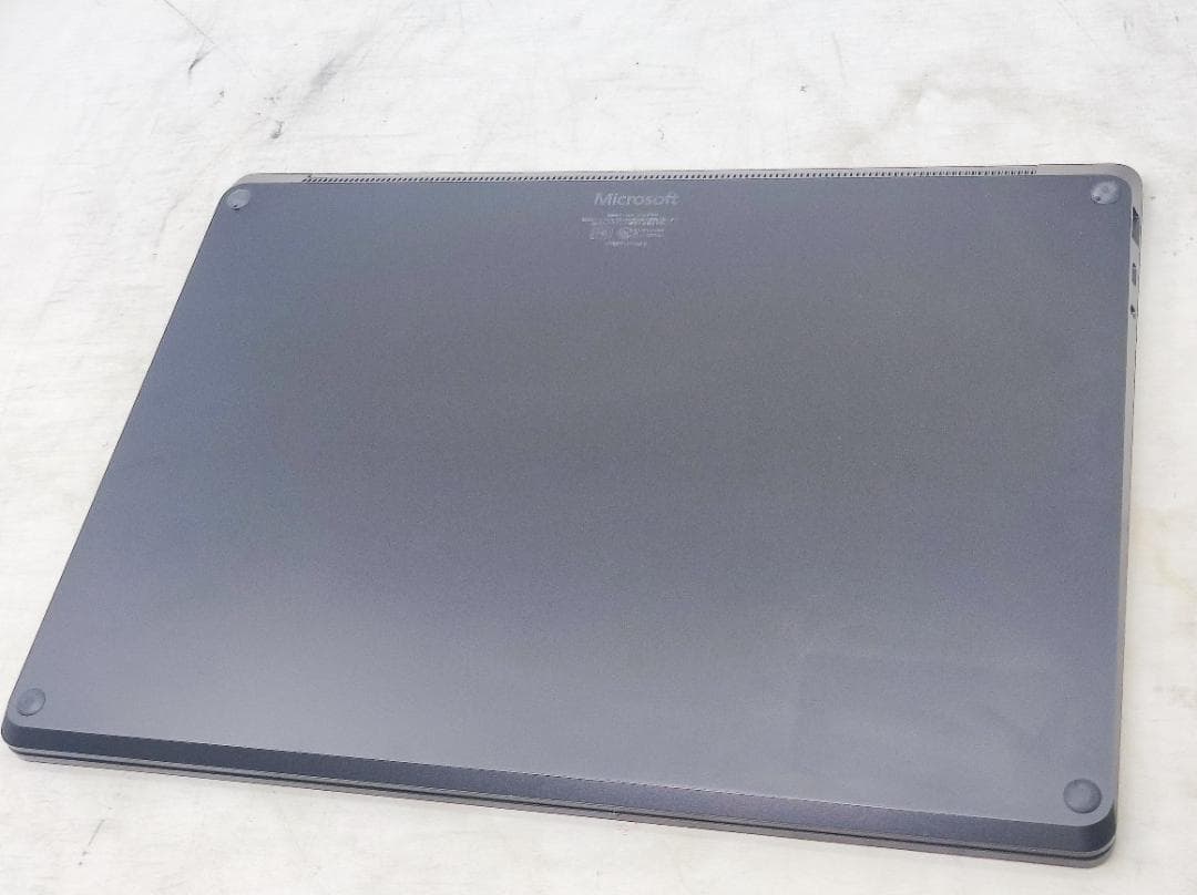ぴ*ん様 ★Surface Laptop5★i7-1265U メモリ16GB/8