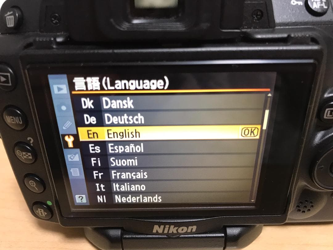 Nikon D5000 デジタルカメラ AF-S 18-55mm レンズキット