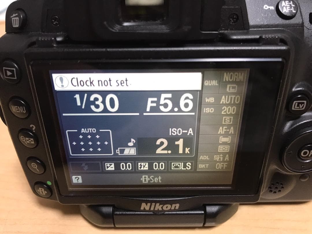 Nikon D5000 デジタルカメラ AF-S 18-55mm レンズキット