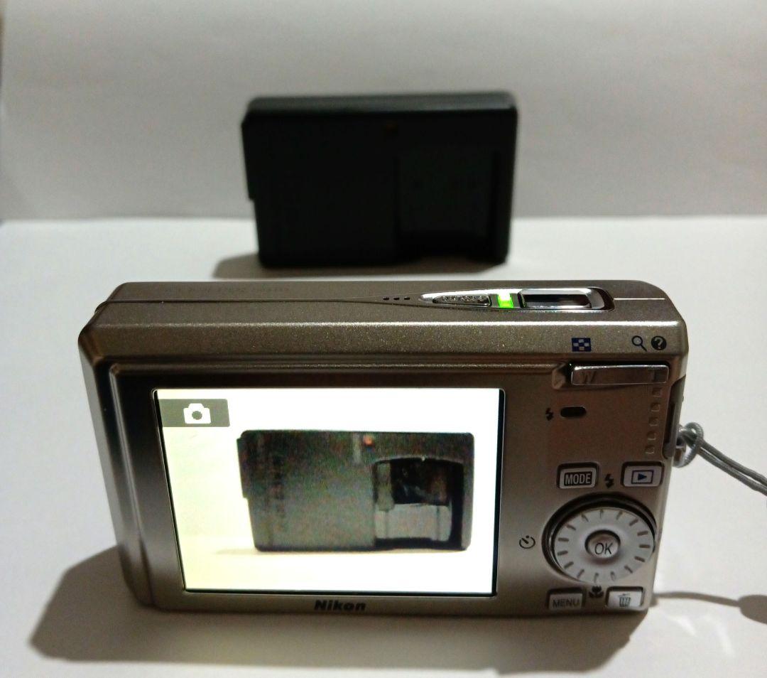 【動作確認済】Nikon COOLPIX S510 シルバー コンデジ 人気色
