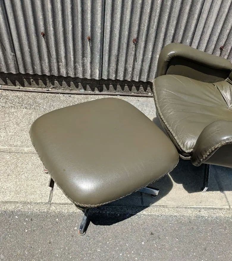確認用オットマン