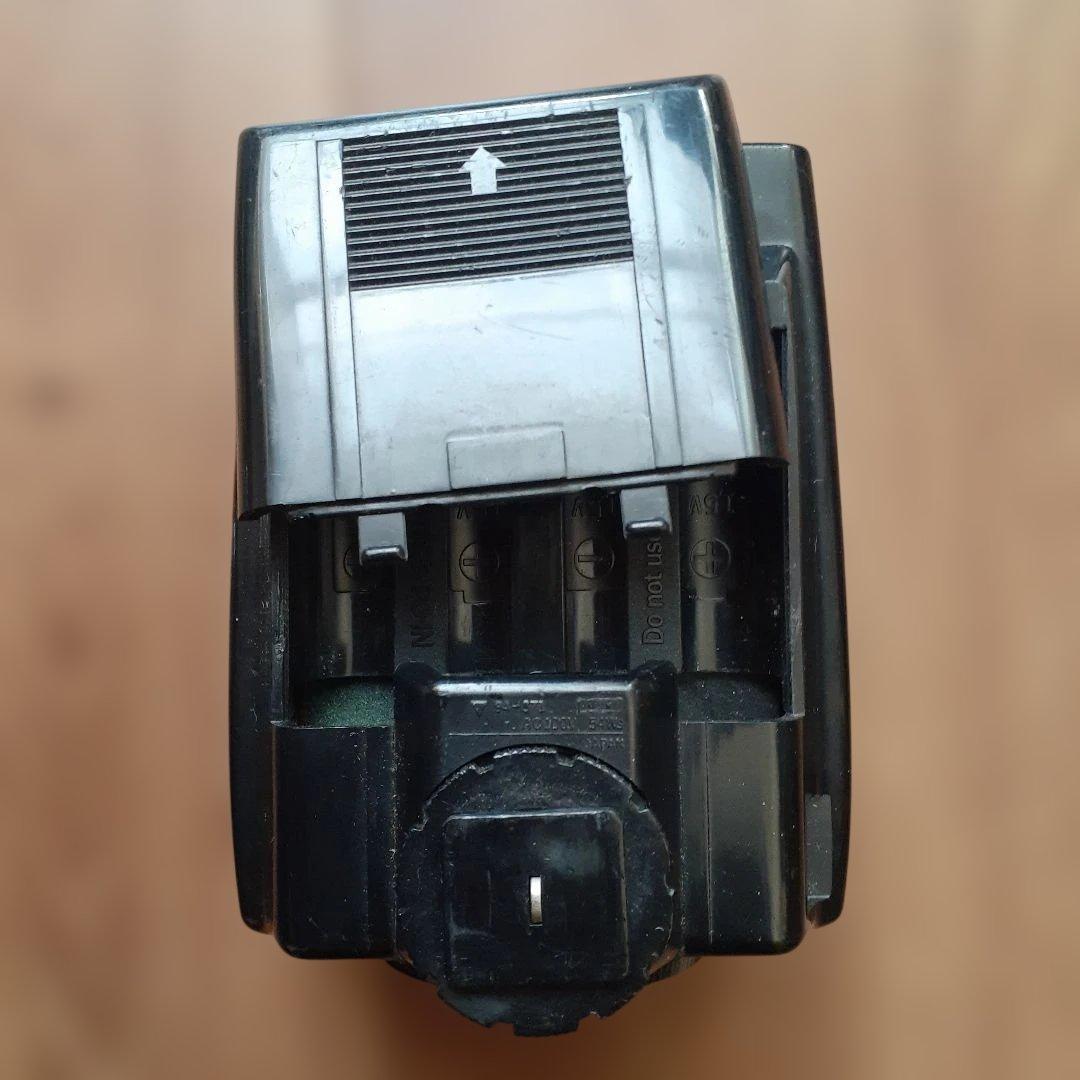 OLYMPUS OM-1一眼レフカメラ、ジャンク品扱い。