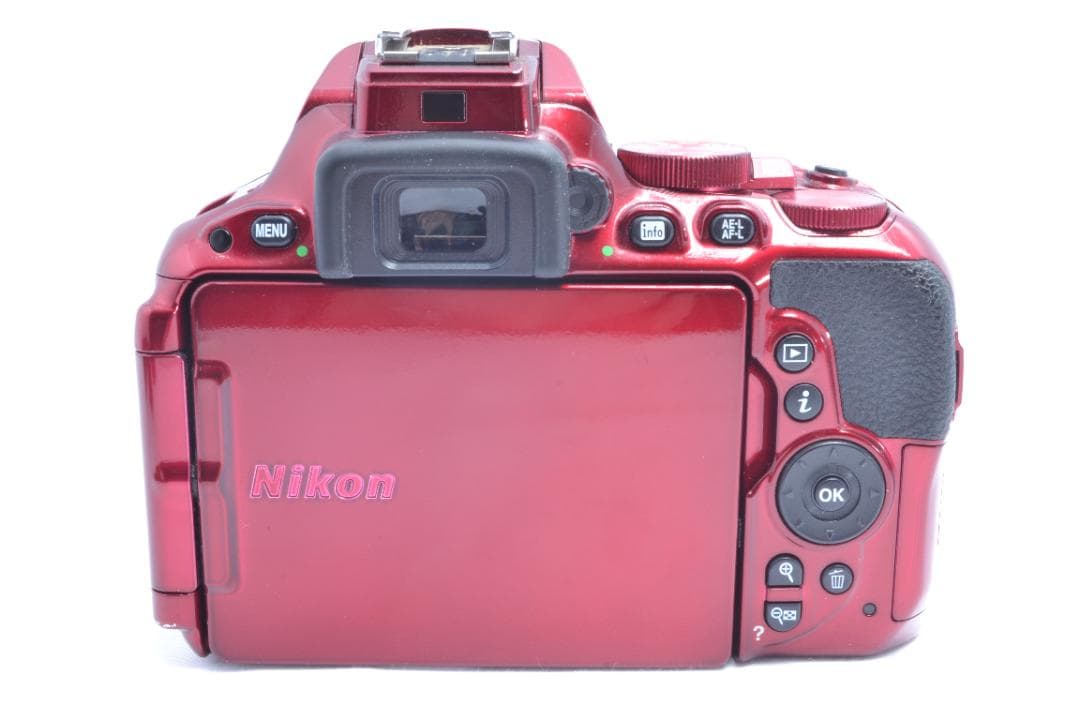 Nikon ニコン D5500⭐レンズセット⭐Wi-Fi搭載⭐レッドカラー⭐美品