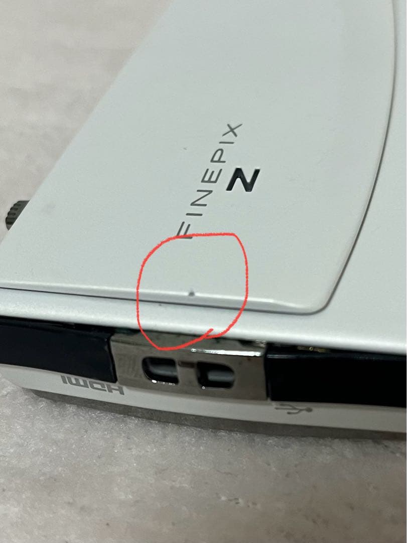 【美品】FUJIFILM FINEPIX Z900EXR デジカメ ホワイト