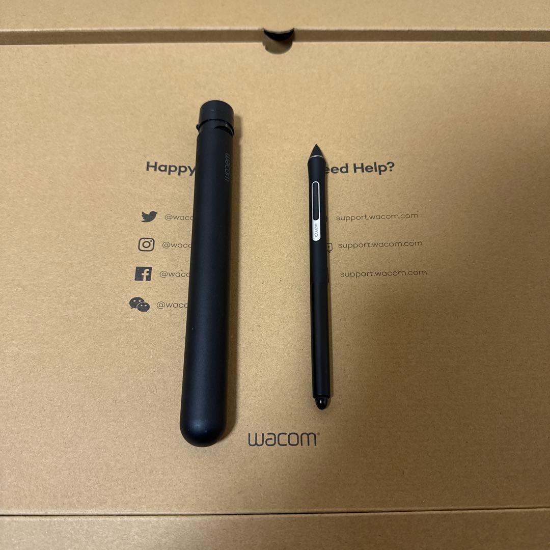 【値下げ中】Wacom Cintiq 16 USBハブ付き