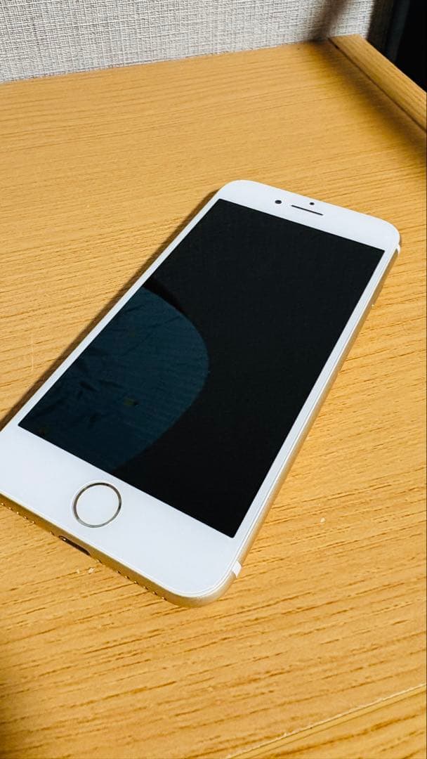 iPhone 7 ゴールド 128GBSIMフリーau ネットワーク可