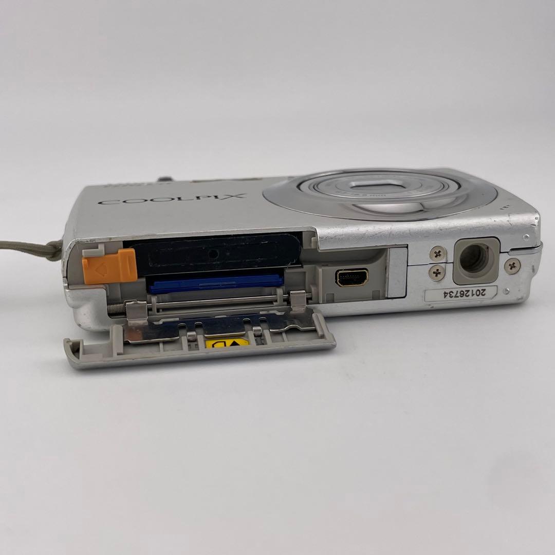 実写美⭕️良品【動作確認済み】Nikon COOLPIX S220 シルバー