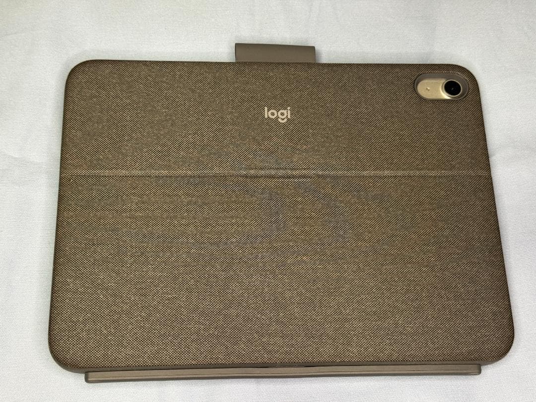 【セット】iPad 第10世代 64GB ＋ Combo Touch