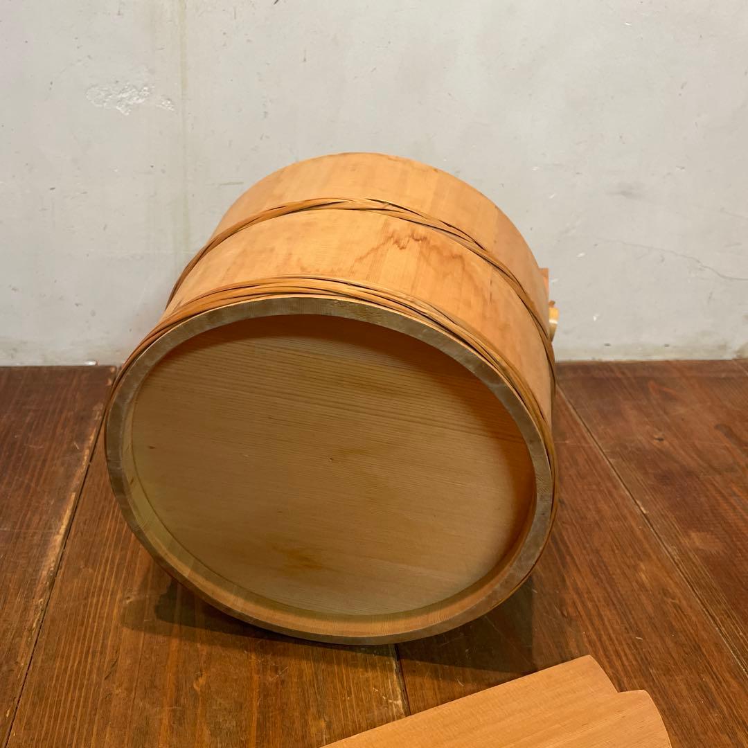 美品　茶道具　水張桶　手桶水指　木地　水屋道具　蓋付き　工芸品