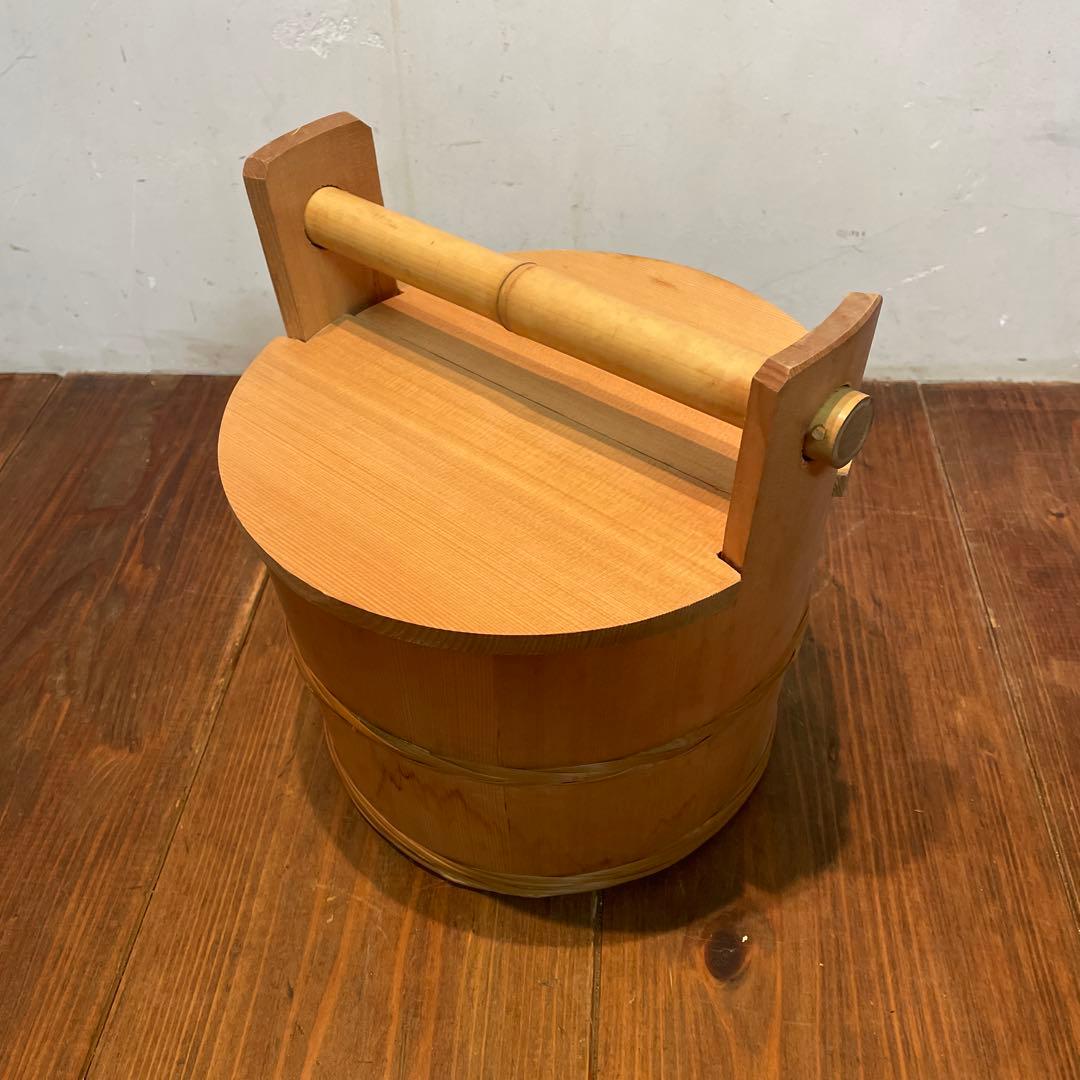 美品　茶道具　水張桶　手桶水指　木地　水屋道具　蓋付き　工芸品
