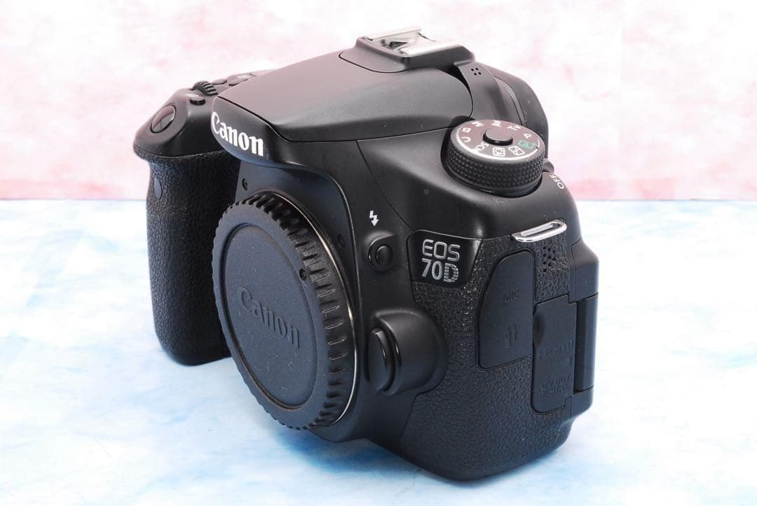 キャノン EOS 70D★スマホ転送OK★美品★一眼レフカメラ★手ぶれ補正