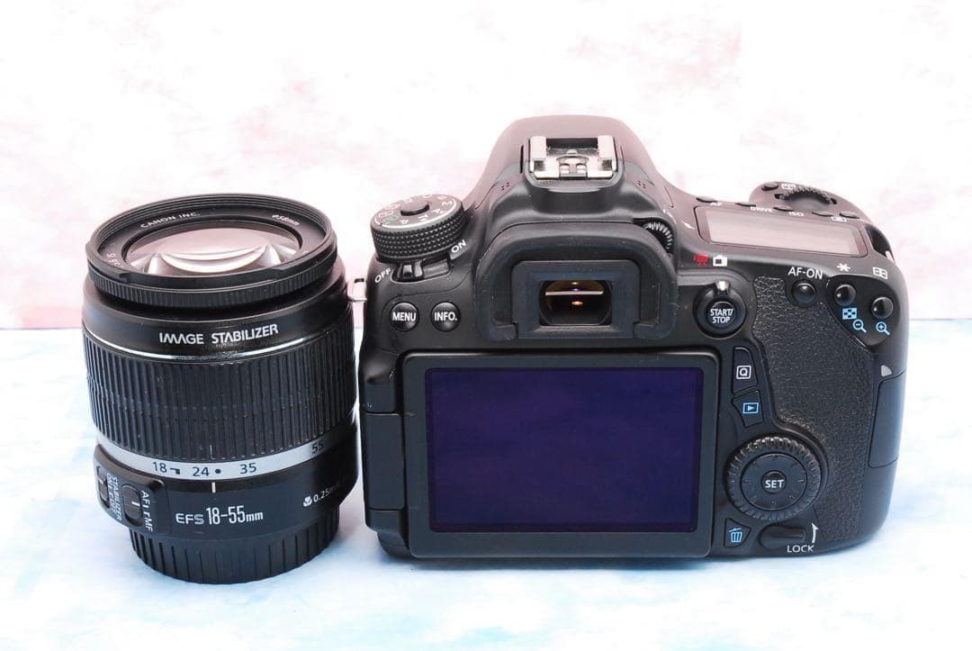 キャノン EOS 70D★スマホ転送OK★美品★一眼レフカメラ★手ぶれ補正