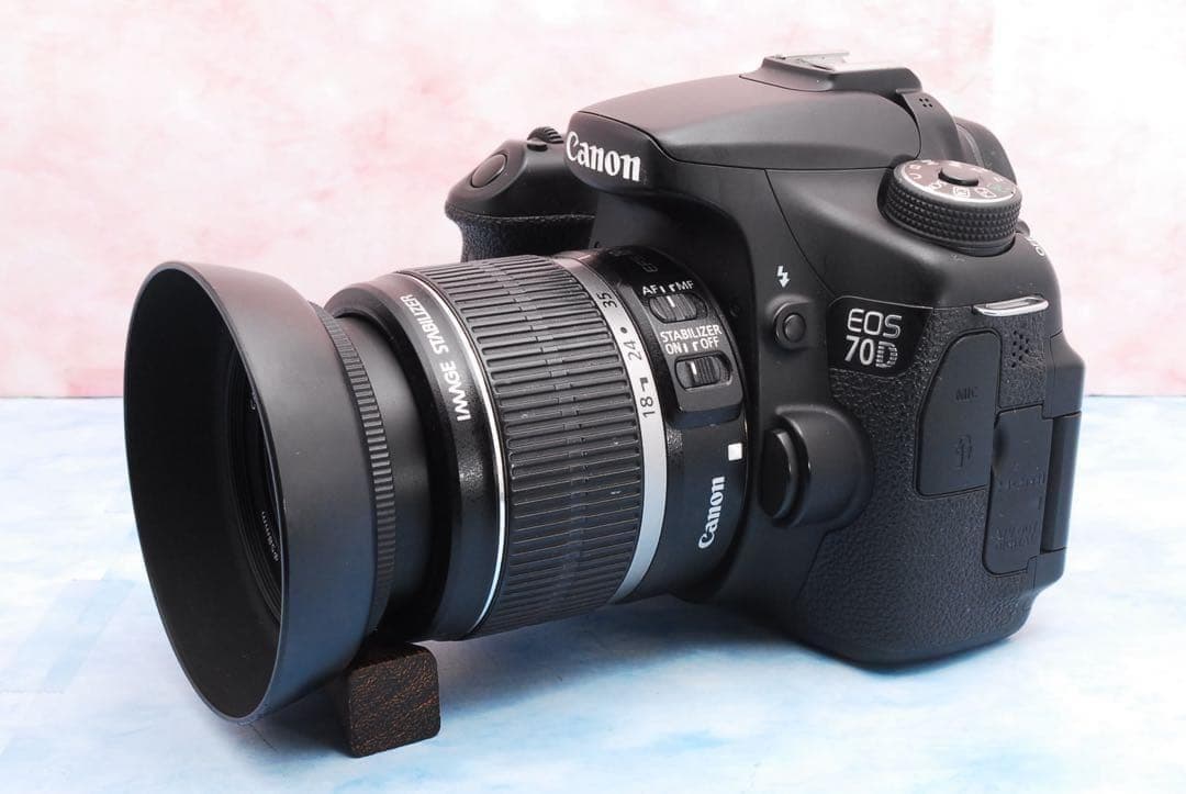 キャノン EOS 70D★スマホ転送OK★美品★一眼レフカメラ★手ぶれ補正
