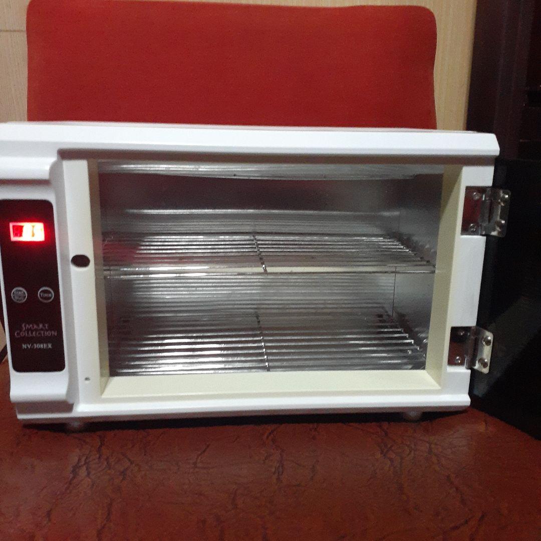 紫外線消毒器　STERILIZER