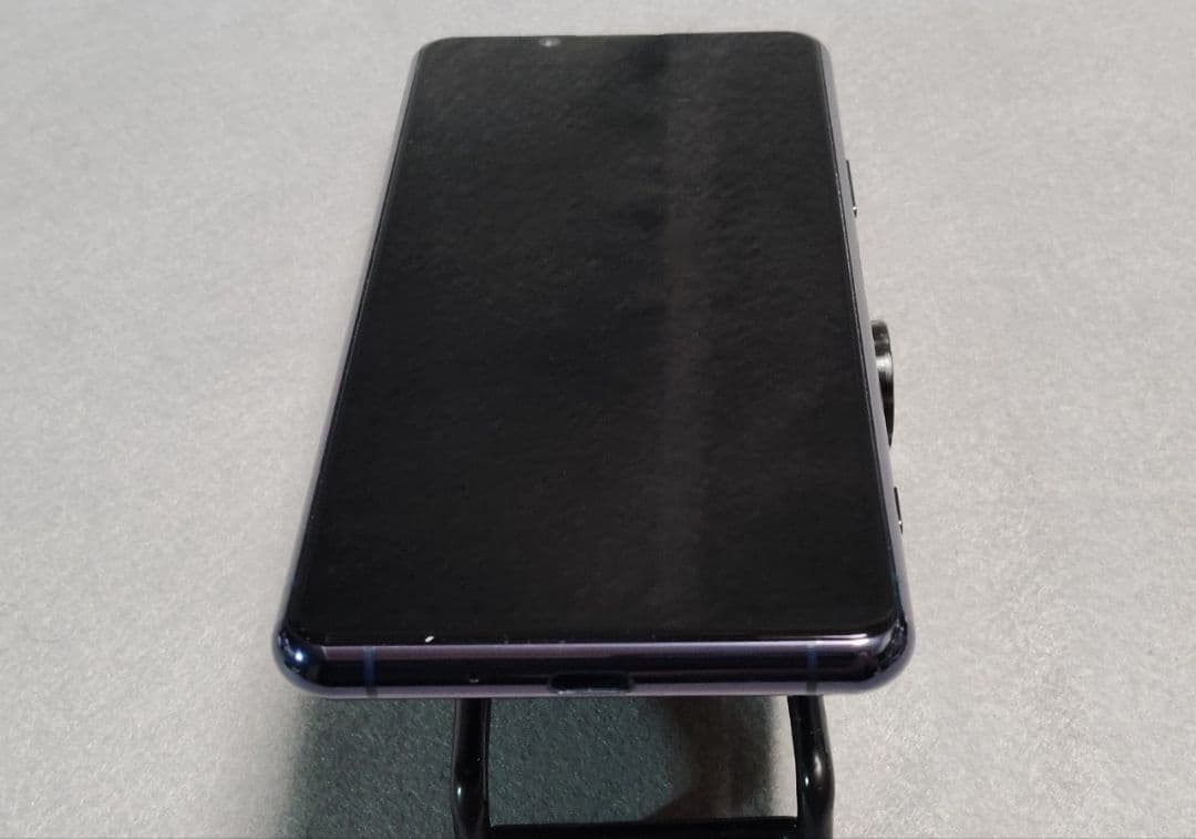 au Xperia 5 II SOG02 StyleCoverviewケース付