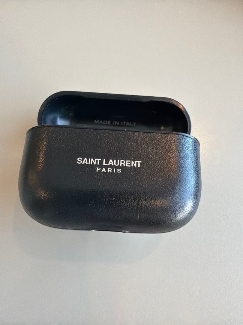SAINT LAURENT ブラック イヤホンケース