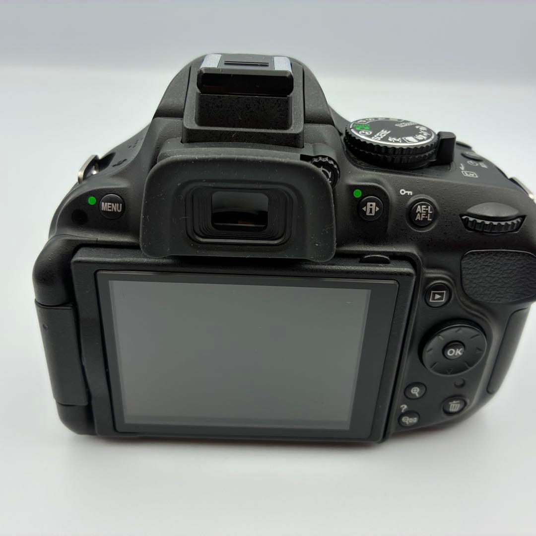 Nikon D5200 ダブルレンズ 軽量 バリアングル 望遠