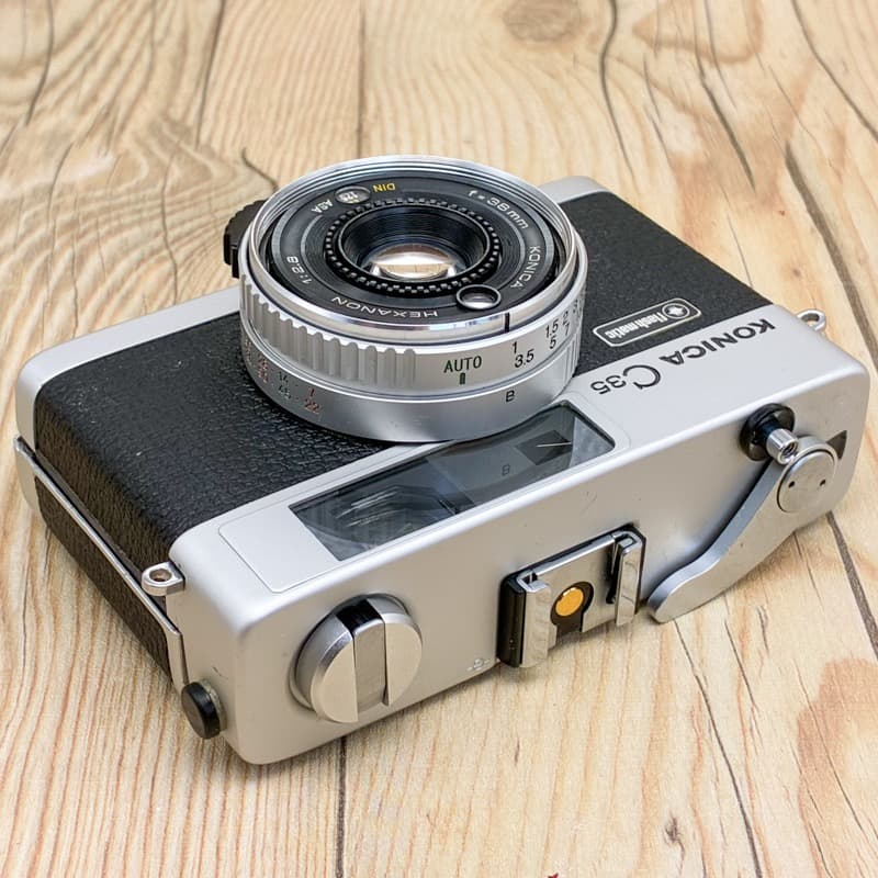【整備品】KONICA C35 Flash matic コニカ　ケース付