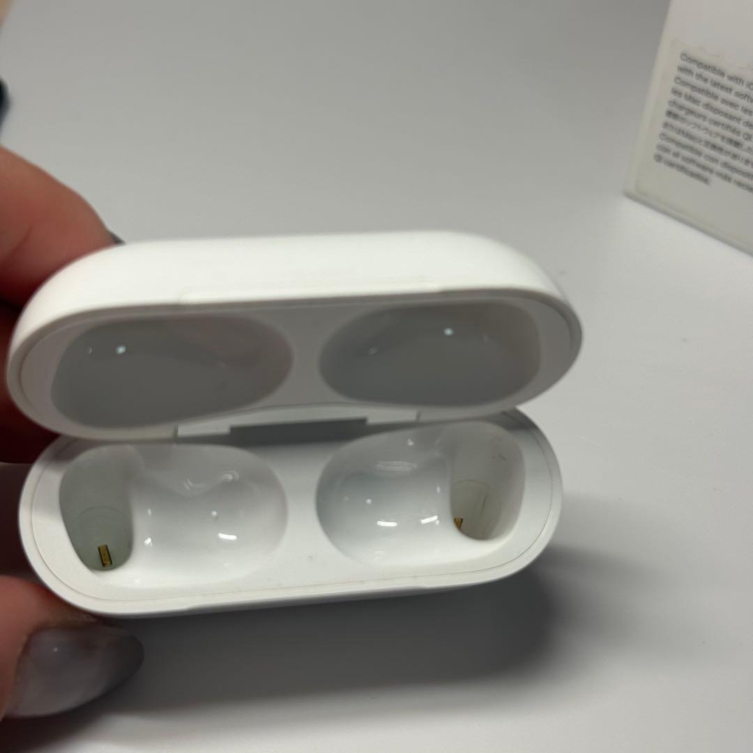 AirPods Pro 第1世代 MWP22J/A 本体 ①