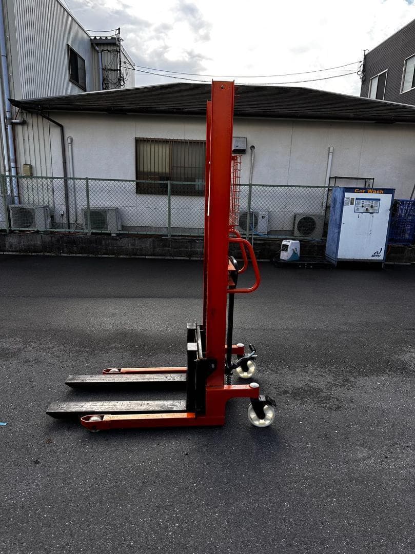 中古ハンドフォークリフト 昇降 最高位1650mm　2T フォーク長さ825mm
