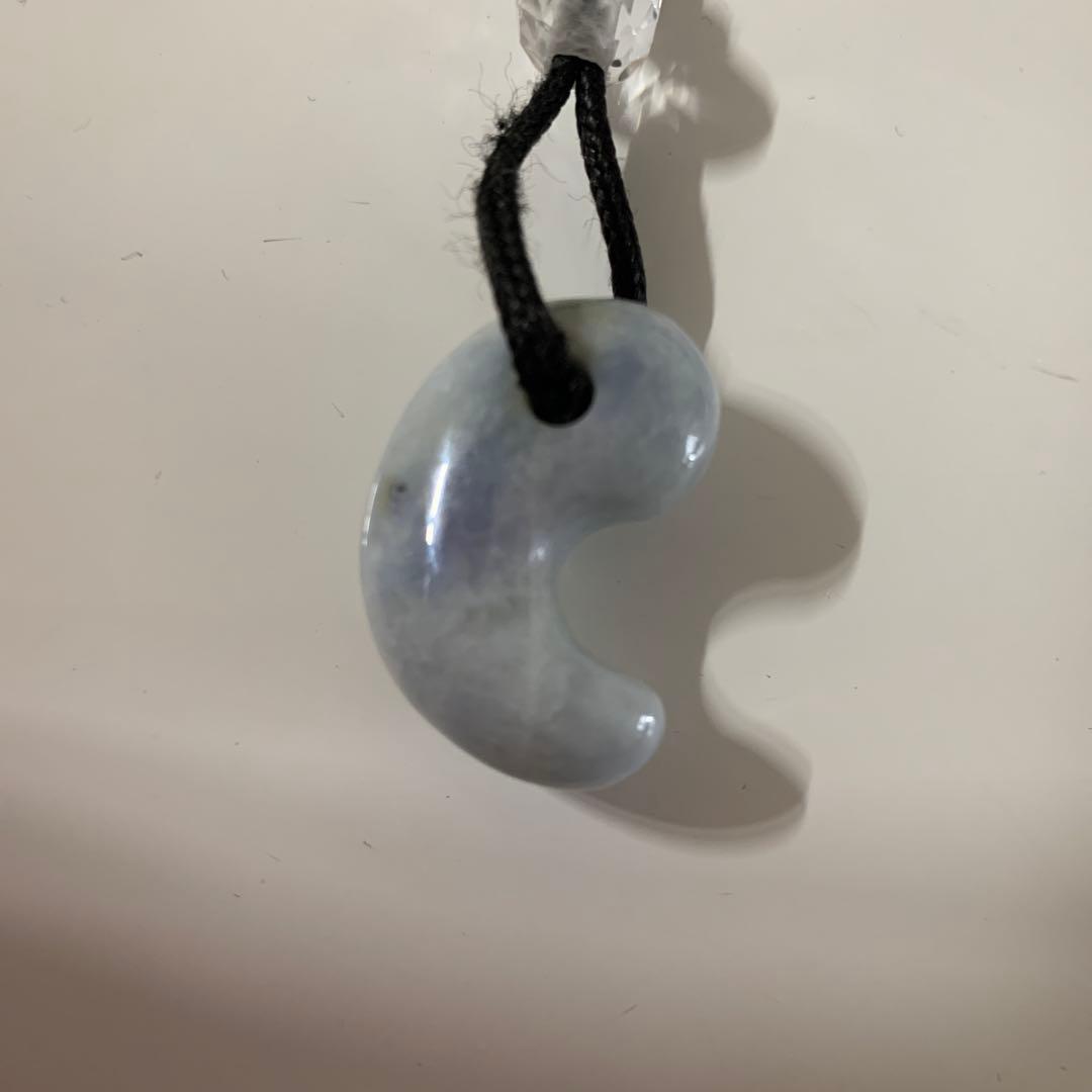 糸魚川翡翠☆勾玉☆ラベンダー翡翠