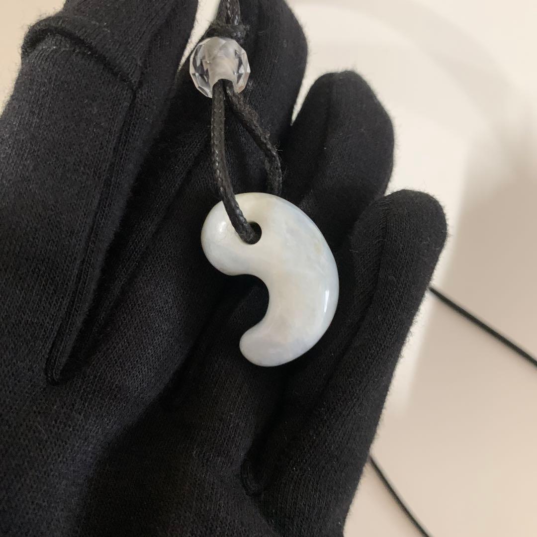 糸魚川翡翠☆勾玉☆ラベンダー翡翠