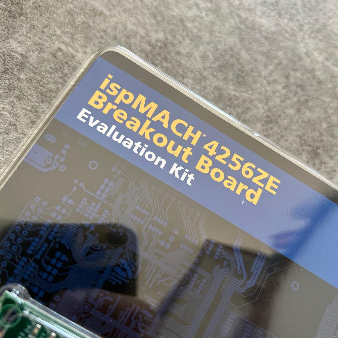 開発ボード　isp mach 4256ze breakout board