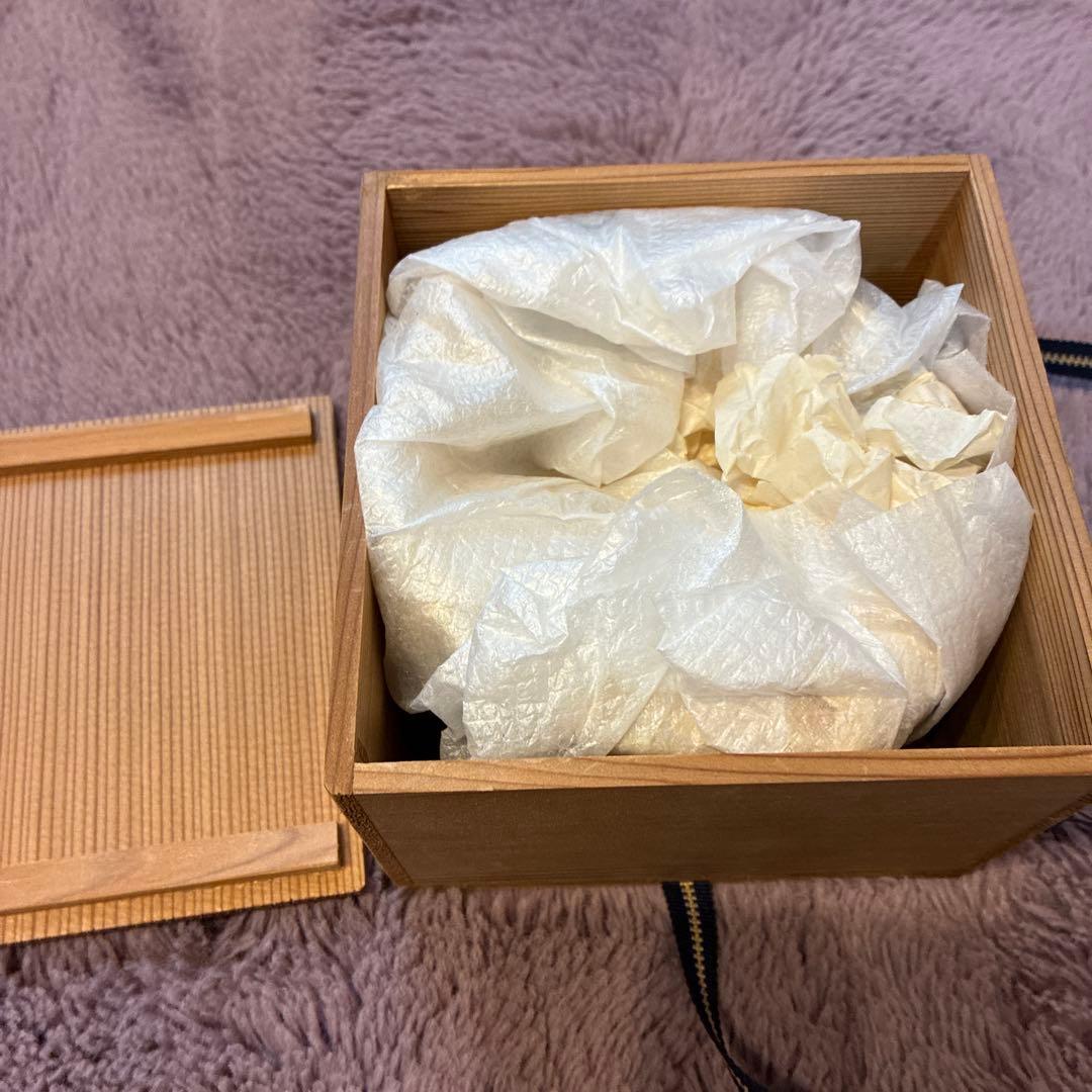 木製茶碗箱と抹茶茶碗