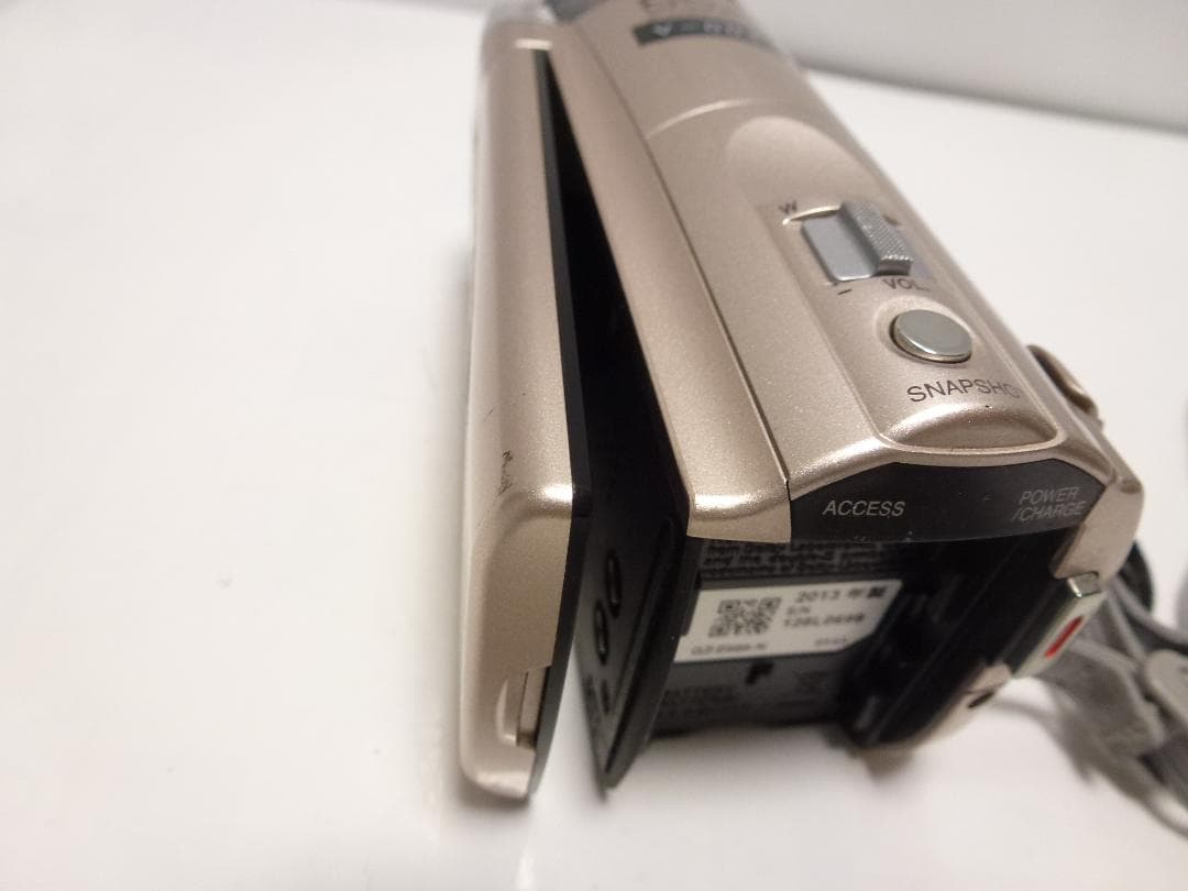 大人気 動作品　ビクター　JVC Everio GZ-E565-N ビデオカメラ