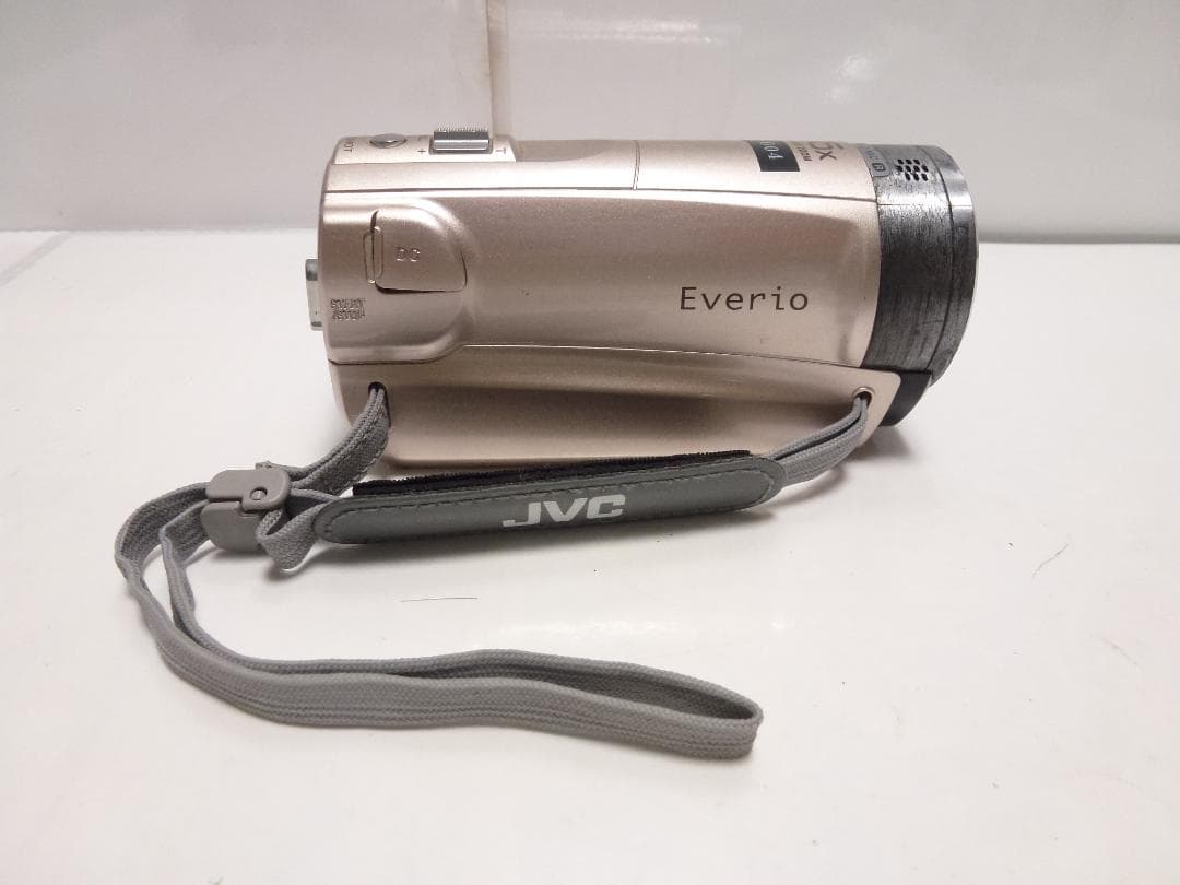 大人気 動作品　ビクター　JVC Everio GZ-E565-N ビデオカメラ
