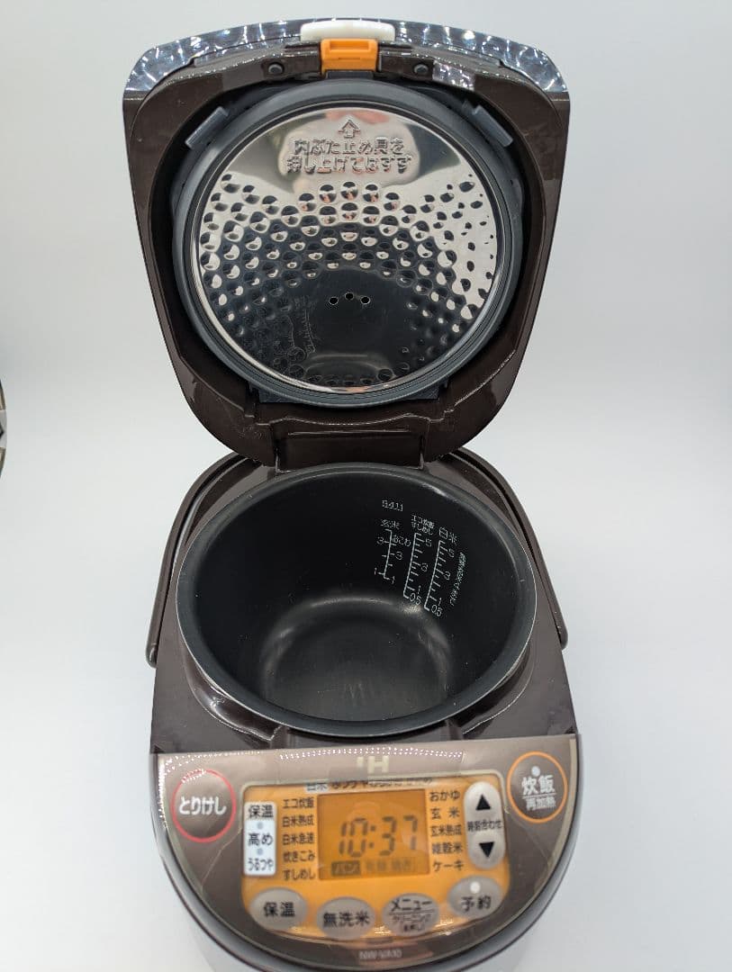 象印　ZOJIRUSHI　炊飯器　IH炊飯ジャー　2020年製　5.5合炊き