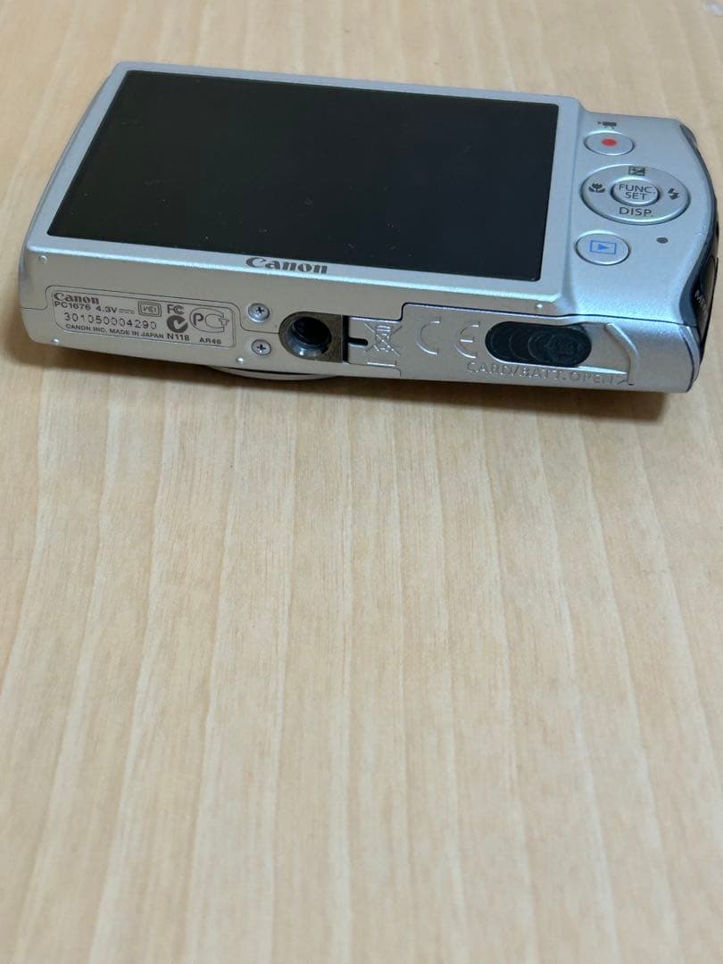 Canon IXY 600F キャノン　デジカメ