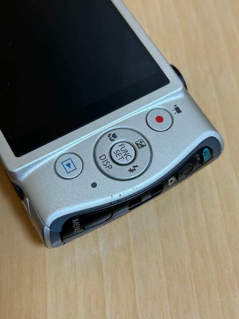 Canon IXY 600F キャノン　デジカメ