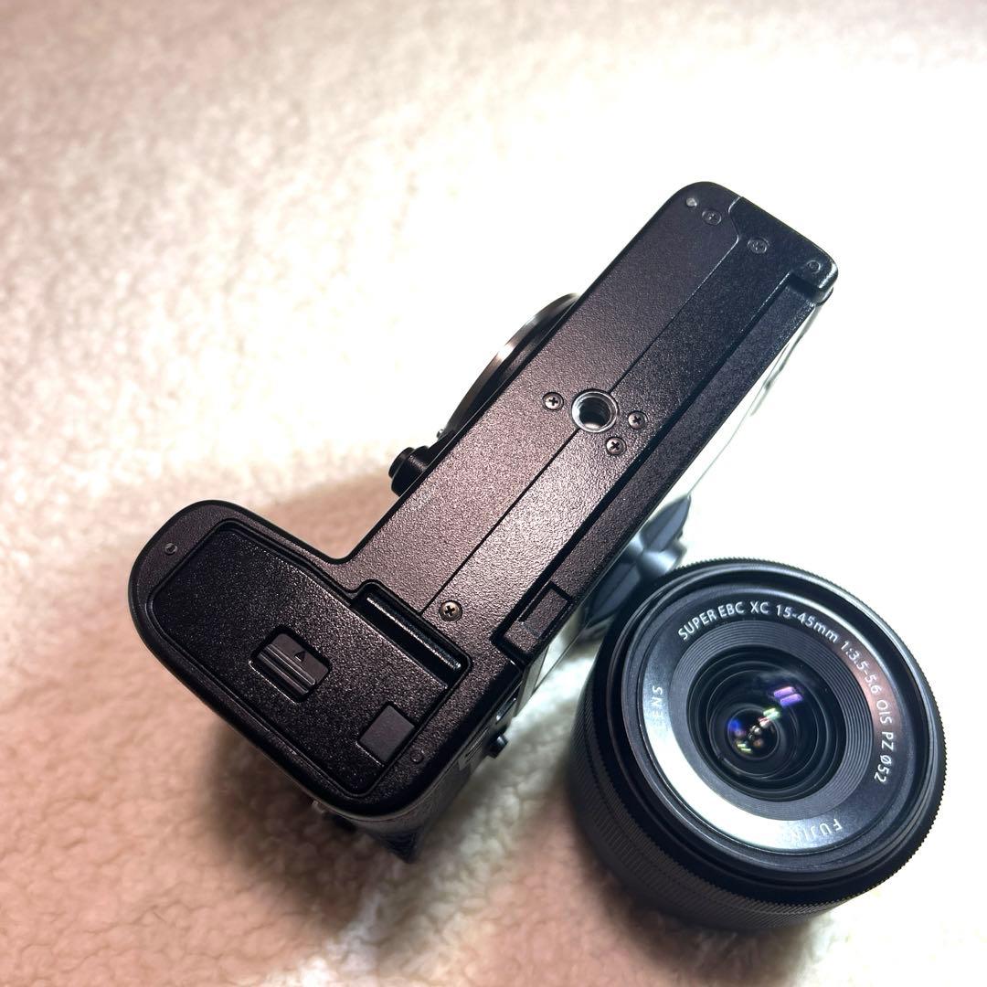 美品　富士フイルム　FUJIFILM　x-s10 ほぼ新品　室内撮影のみ