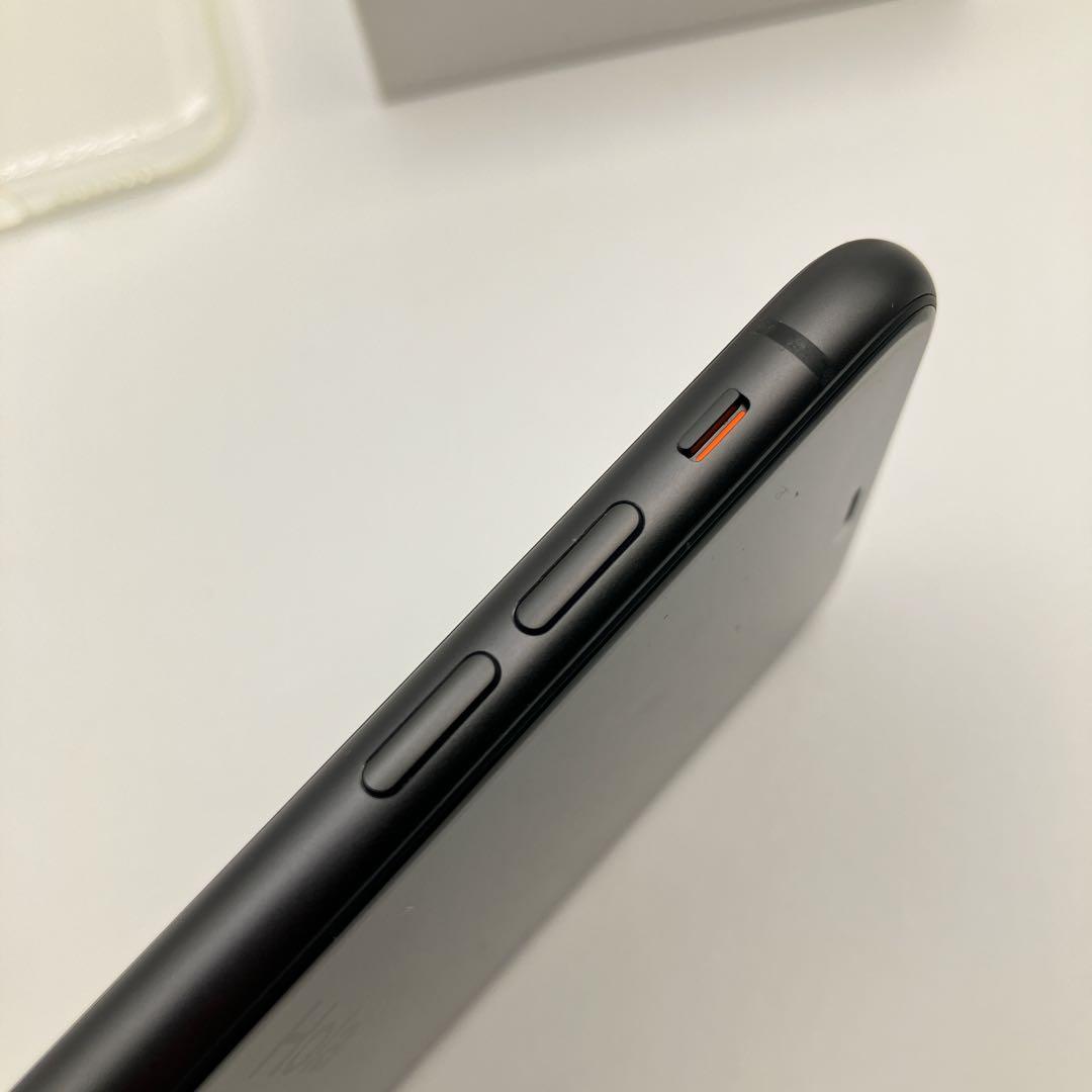 iPhone 11 ブラック256GB SIMフリー【外装美品】