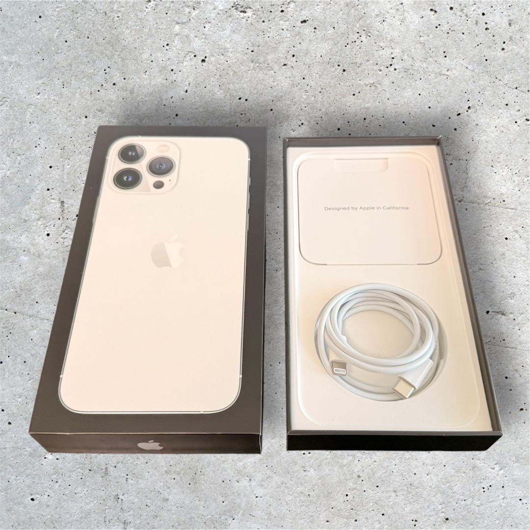 【美品】Apple iPhone 13 Pro Max 256Gシルバー