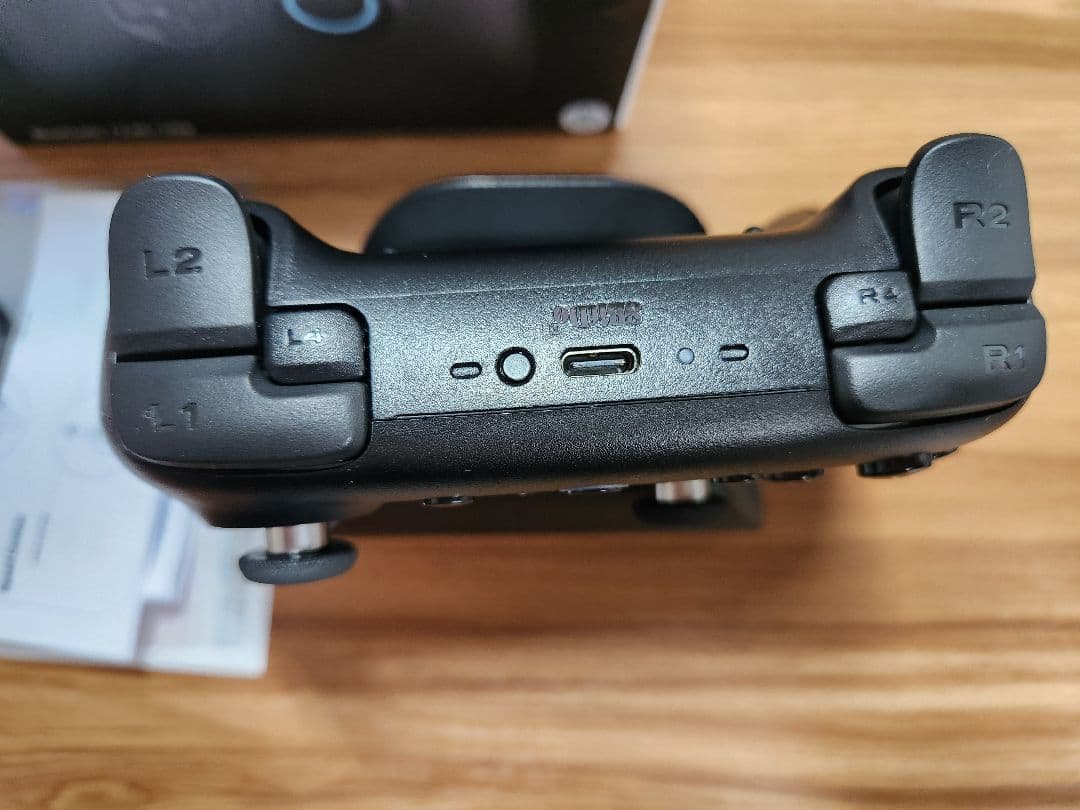 PC用ゲームコントローラー・コンバーター 8BitDo Ultimate 2 BluetoothController