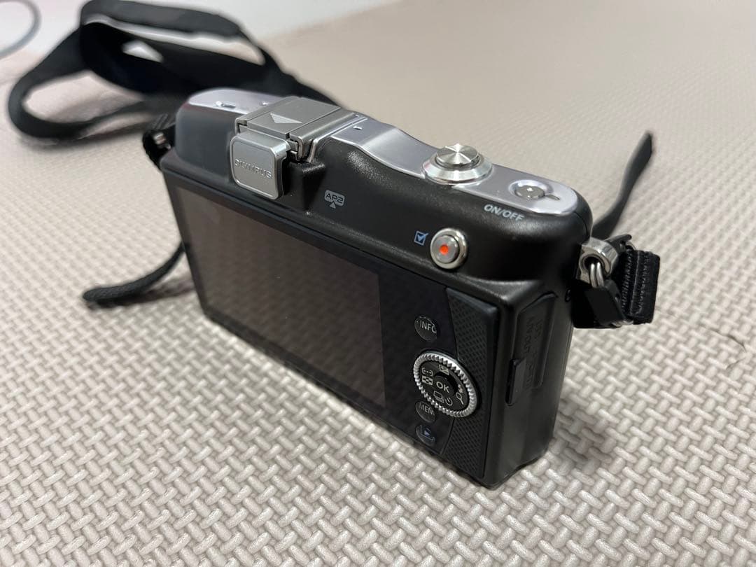 動作確認済み　OLYMPUS PEN Mini E-PM1 レンズセット