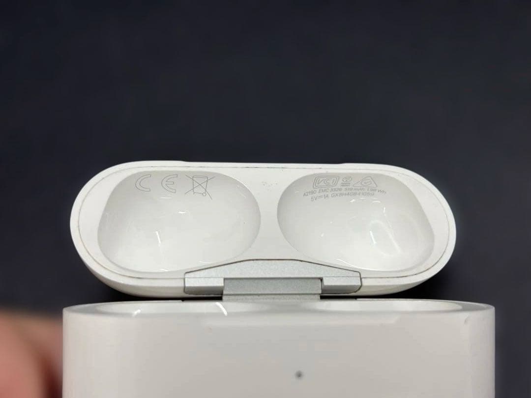 AirPods Pro 第1世代 エアポッツ
