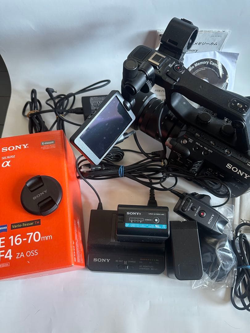 SONY カムコーダー PXW-FS5 レンズ SDカード バッテリー 等一式