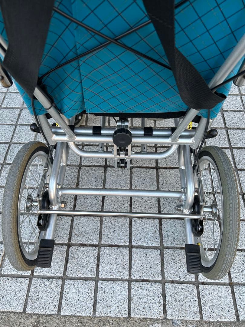 カワムラサイクル社 ティルト リクライニング付き車イス KXL16-42