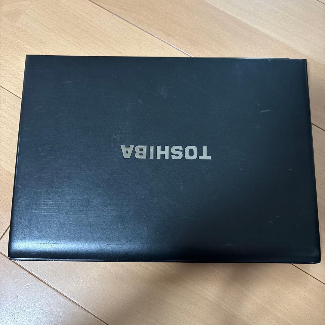 【匿名配送】ノートパソコン／黒　Windows11　8GB／SSD／オフィス付き