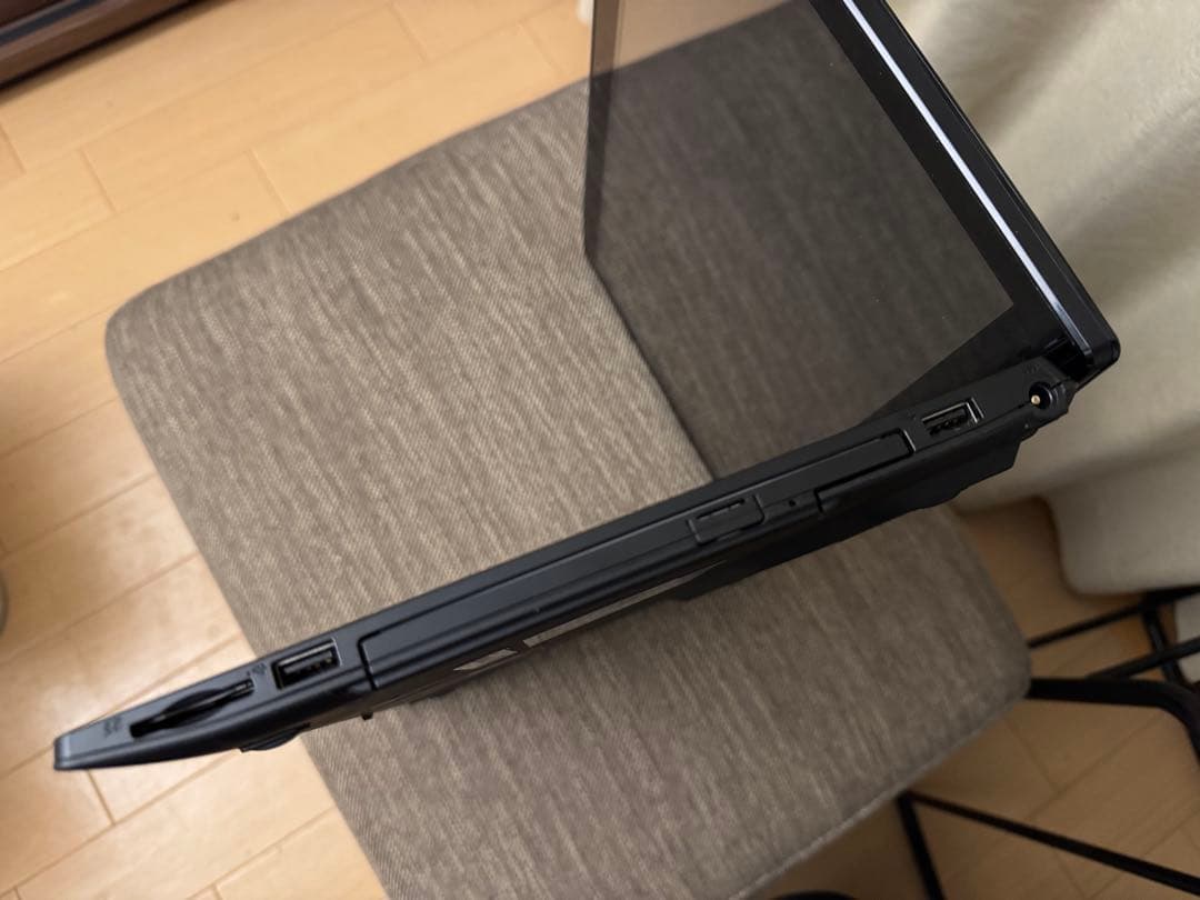 【ジャンク品】FMVA77JB 富士通 LIFEBOOK AH77/JノートPC
