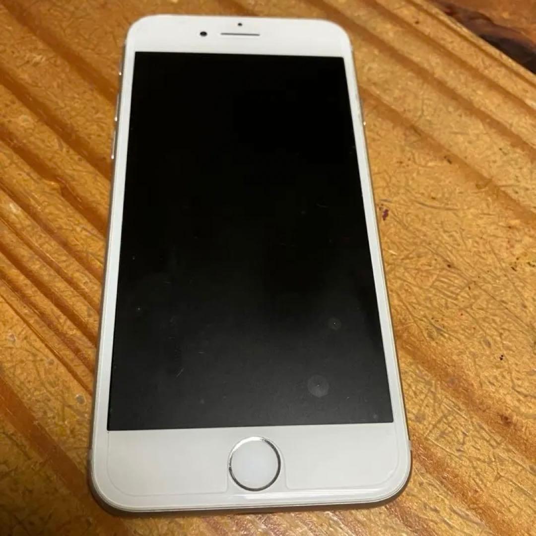 iPhone 8 Silver 64 GB SIMフリー バッテリー81%
