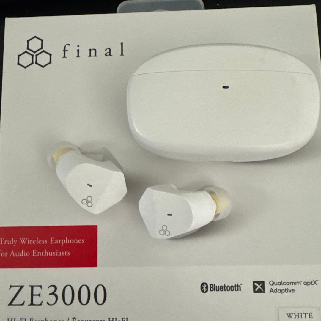 final ワイヤレスイヤホン ホワイト 充電ケース付き　ze3000
